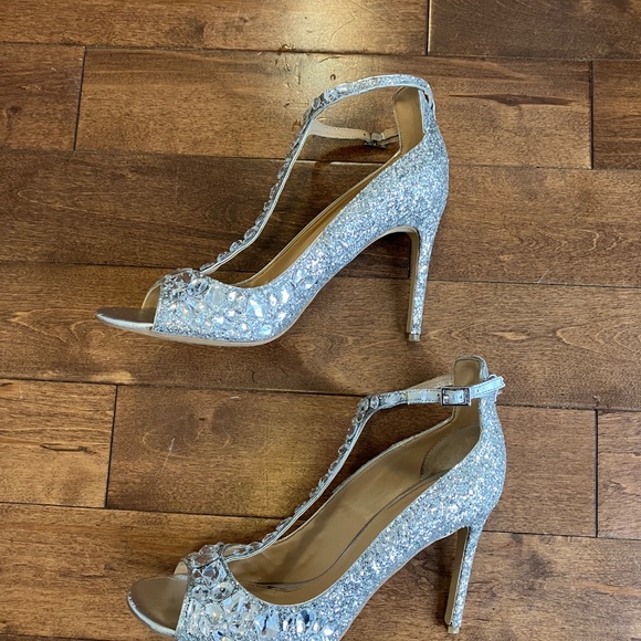 Badgley Mischka Jewel - Conroy Heels - Picture 4 of 9